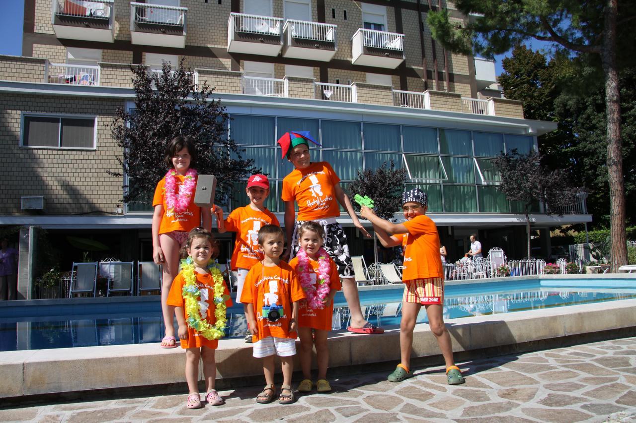 Lotus Hotel All Inclusive & Spiaggia Ріміні Екстер'єр фото